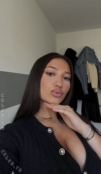 Full leaked Yisel private onlyfans photo