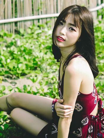 Full leaked Yiyi page private onlyfans photo