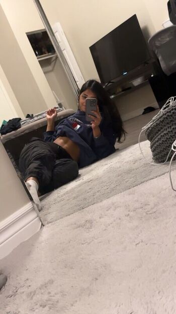 Full leaked Yogabecky private onlyfans photo