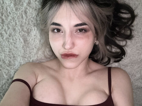 Full leaked Yololove private onlyfans photo