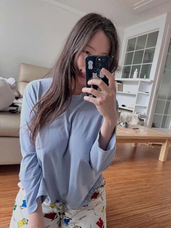 Full leaked Yonsis private onlyfans photo