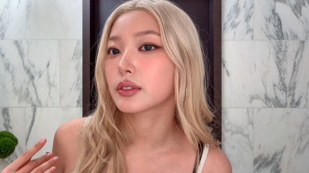 Full leaked Yoonchae page private onlyfans photo