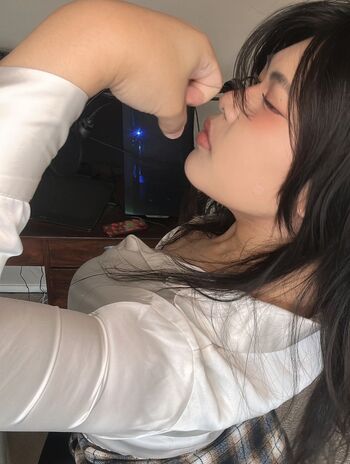 Full leaked Yoraiyou private onlyfans photo