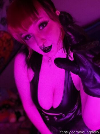 Full leaked Youngdolly private onlyfans photo