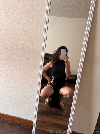 Full leaked Yourlilysdose private onlyfans photo