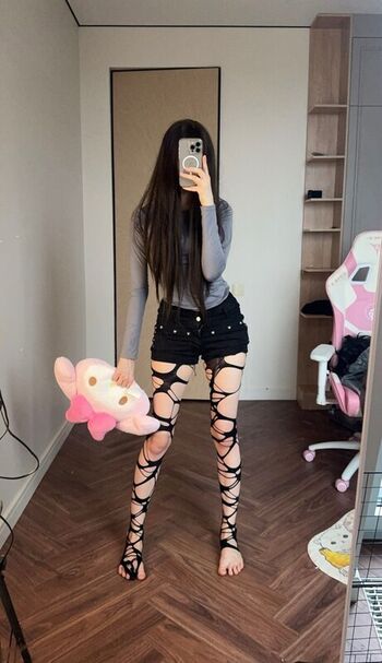 Full leaked Yoursmalldoll private onlyfans photo