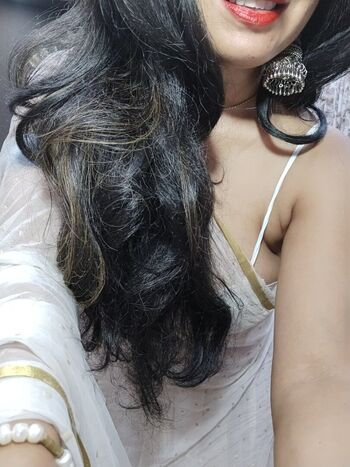 Full leaked Yoursradhikacb private onlyfans photo