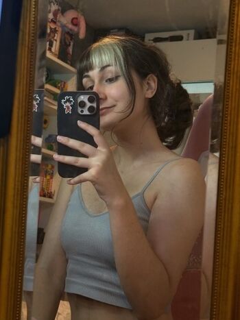 Full leaked Yquen private onlyfans photo