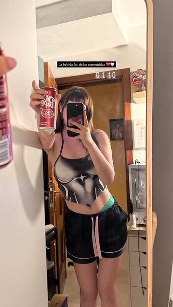 Full leaked Yquen private onlyfans photo