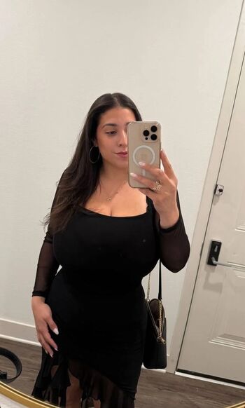 Full leaked Ysamar private onlyfans photo