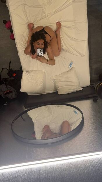 Full leaked Ysmnebki private onlyfans photo