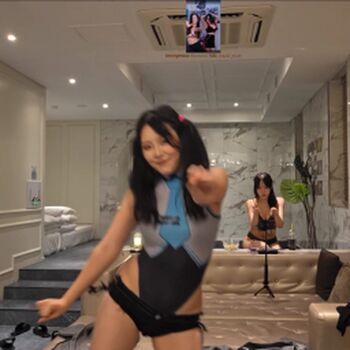 Full leaked Yuggie tv page private onlyfans photo