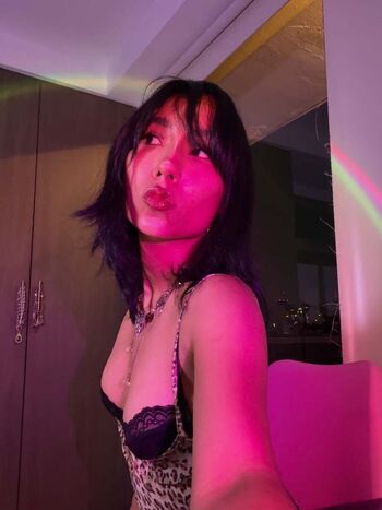 Full leaked Yuitenaa private onlyfans photo