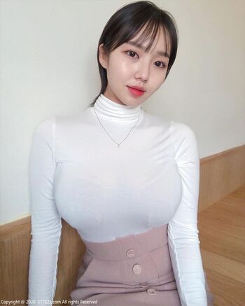 Full leaked Yumin lee private onlyfans photo