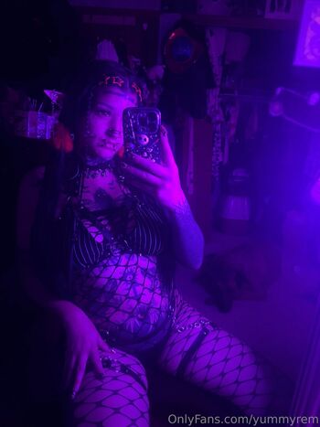 Full leaked Yummyrem page private onlyfans photo