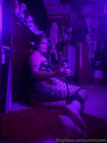 Full leaked Yummyrem page private onlyfans photo