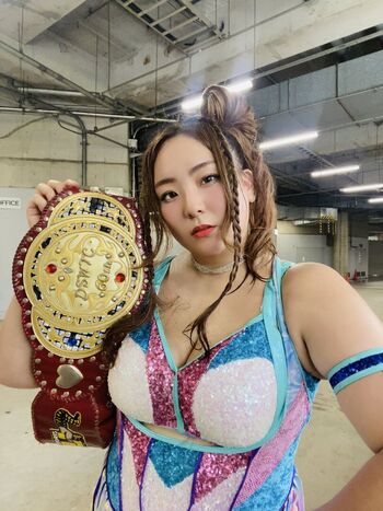 Full leaked Yuna manase page private onlyfans photo