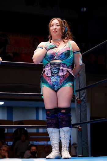 Full leaked Yuna manase page private onlyfans photo