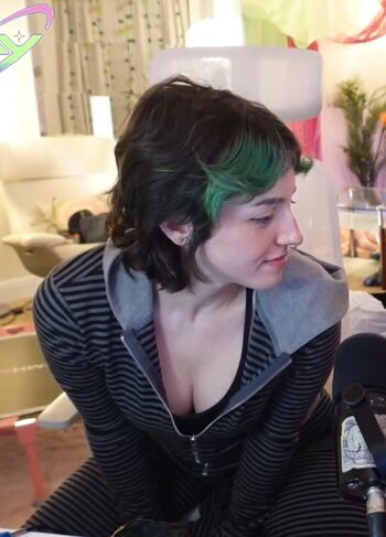 Full leaked Yungelderberry  page private onlyfans photo