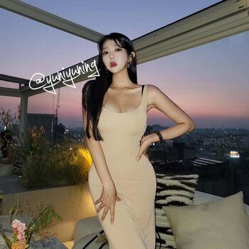 Full leaked Yuniyuning page private onlyfans photo