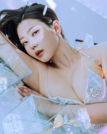 Full leaked Yuniyuning page private onlyfans photo