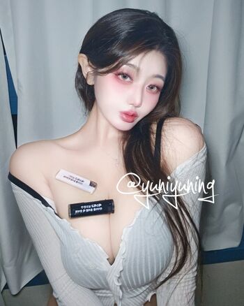 Full leaked Yuniyuning page private onlyfans photo