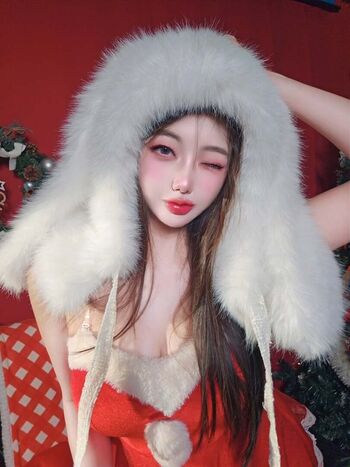 Full leaked Yuniyuning page private onlyfans photo