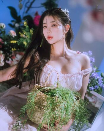 Full leaked Yuniyuning private onlyfans photo