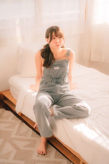 Full leaked Yunjing saehun page private onlyfans photo