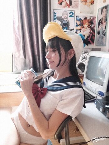 Full leaked Yunjing saehun page private onlyfans photo