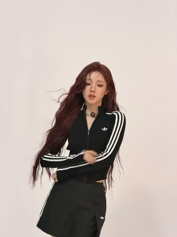 Full leaked Yuqi page private onlyfans photo