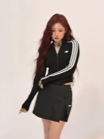 Full leaked Yuqi page private onlyfans photo