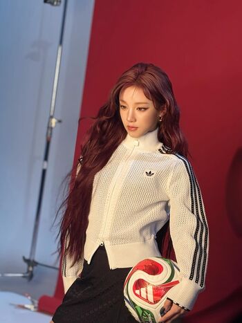 Full leaked Yuqi page private onlyfans photo