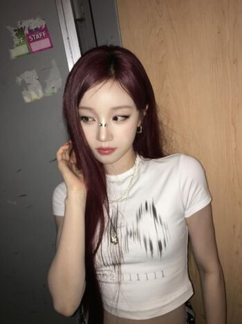 Full leaked Yuqi page private onlyfans photo