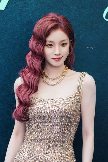 Full leaked Yuqi page private onlyfans photo