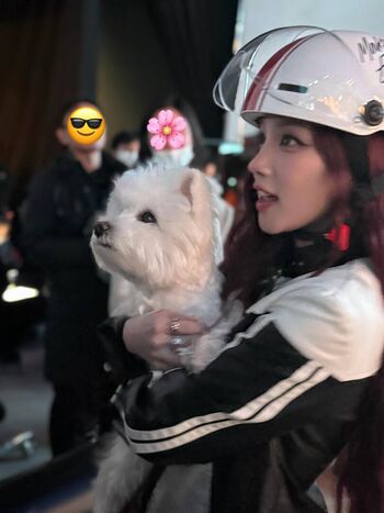 Full leaked Yuqi page private onlyfans photo