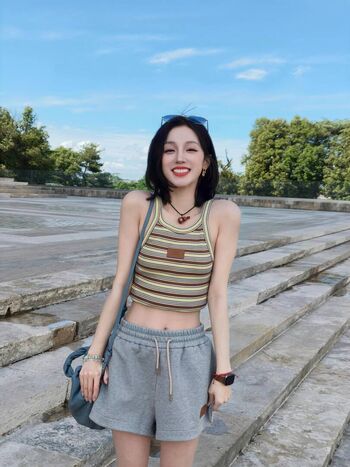 Full leaked Yuqi private onlyfans photo