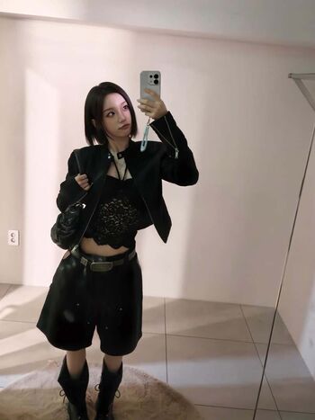 Full leaked Serenaxhill / private onlyfans photo