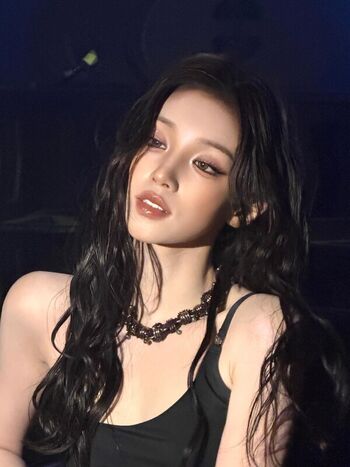 Full leaked Yuqi page private onlyfans photo