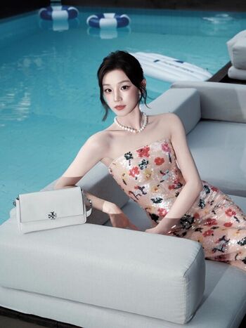 Full leaked Yuqi page private onlyfans photo