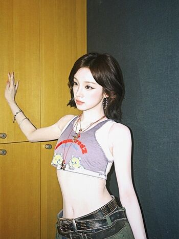 Full leaked Yuqi private onlyfans photo
