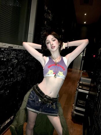 Full leaked Yuqi private onlyfans photo
