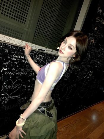 Full leaked Yuqi private onlyfans photo