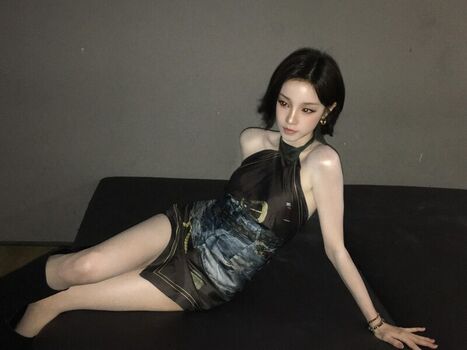 Full leaked Yuqi page private onlyfans photo