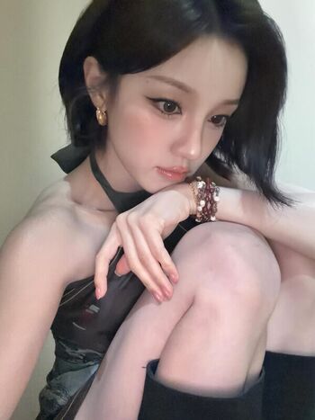 Full leaked Zuza fijak/ private onlyfans photo