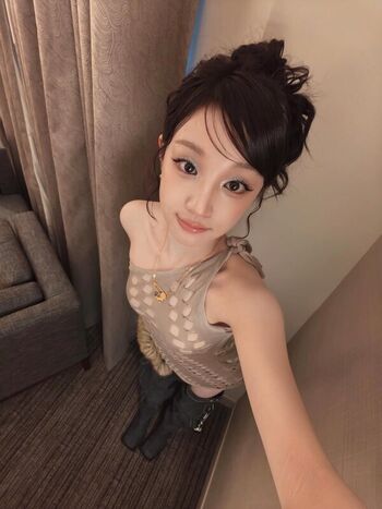Full leaked Yuqi page private onlyfans photo