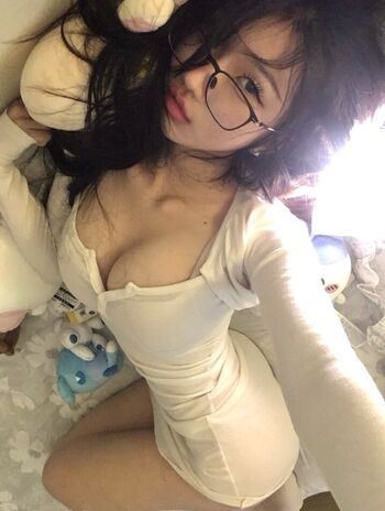 Full leaked Yurasweb  page private onlyfans photo