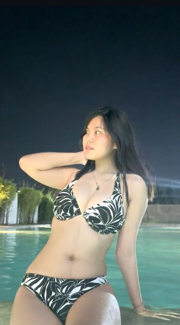 Full leaked Yuri gen private onlyfans photo