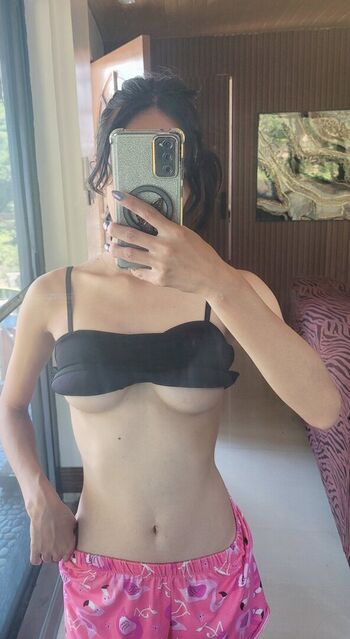 Full leaked Yurie heart private onlyfans photo