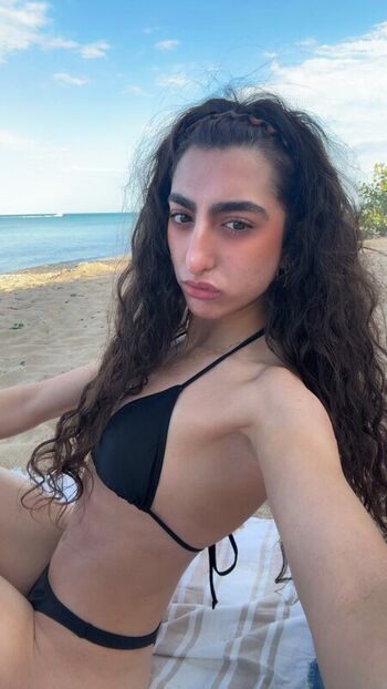 Full leaked Yusurqoja private onlyfans photo